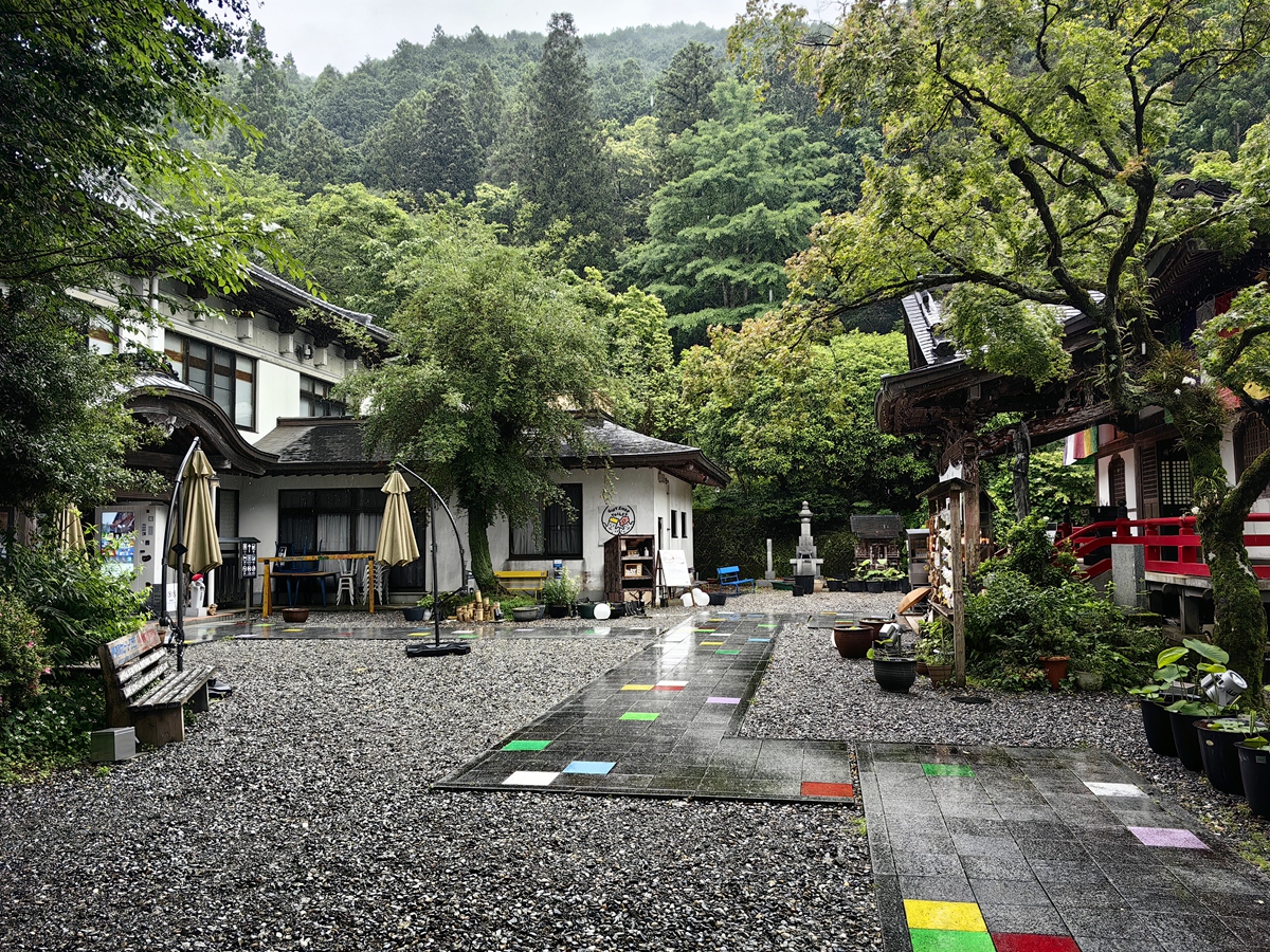 第三十七番  藤井山 岩本寺
